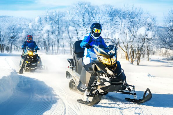 snow rider: Snowmobiling